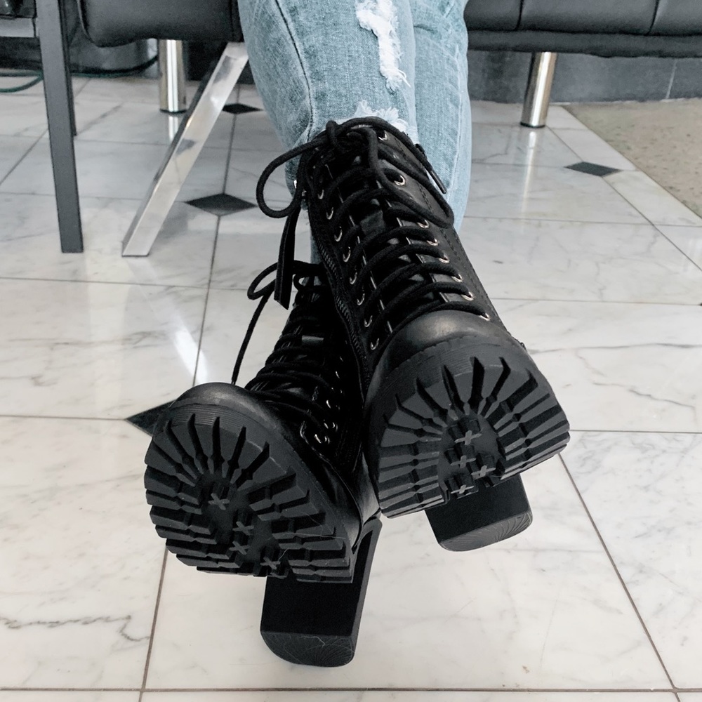 Black combat booties - Picture 2 of 8